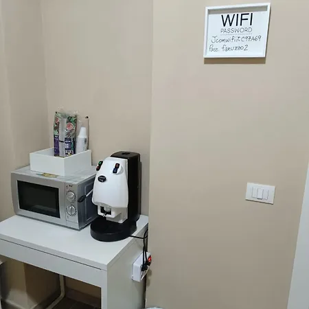 Apartamento Casa Vacanze Da Nonno Peppe / Suites 1, 2, & 3 *